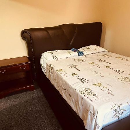 Mphatlalatsane Bnb Maseru Buitenkant foto